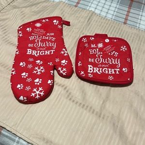 Christmas House kitchen sets nwt.